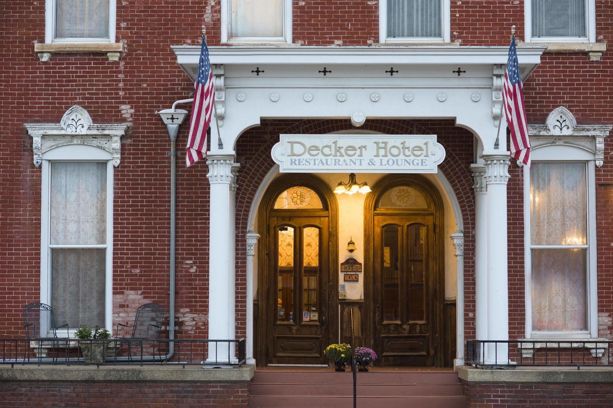 Decker Hotel & Bar Maquoketa Eksteriør billede